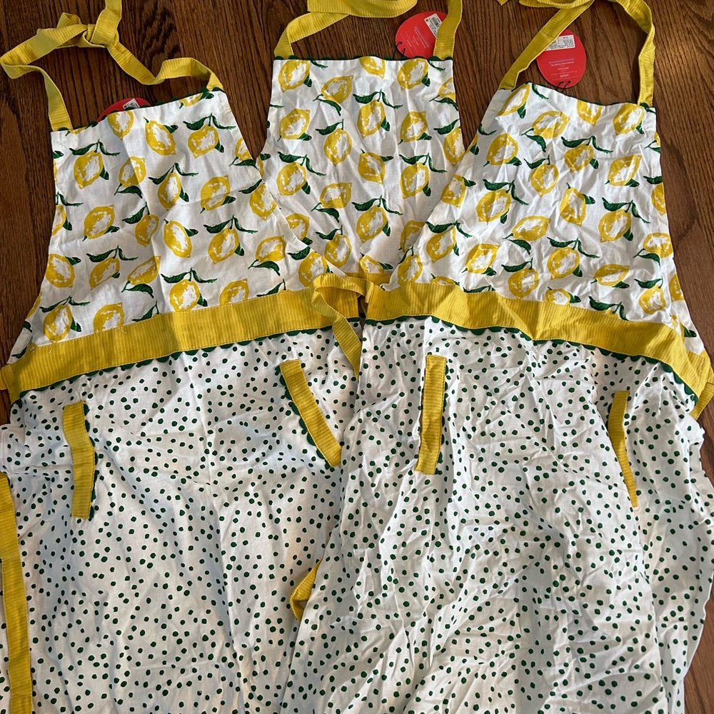 Opalhouse Lemon Aprons with Scallop Trim NWT (3 available) - Picture 2 of 2